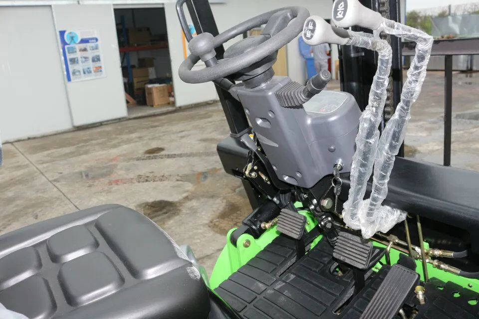 Gasoline LPG Forklift View 2