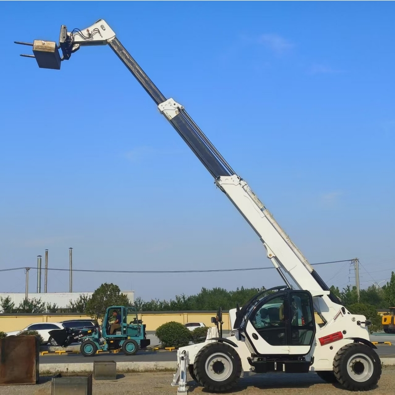 All Terrain Telescopic Handler Forklift with Imported Engine