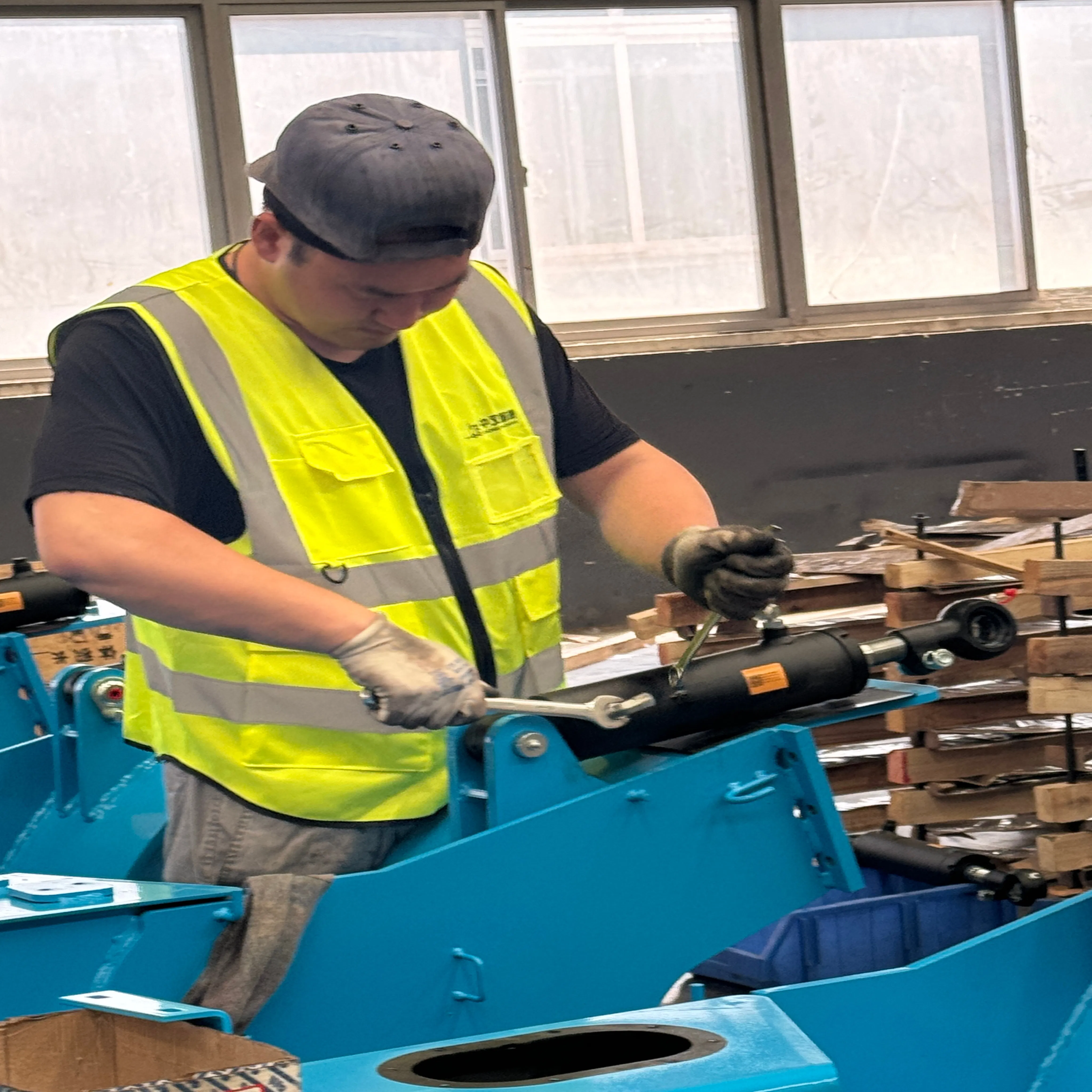 Adjustable Fork Diesel Electric Lithium Battery Forklift Truck with Fingertip Control