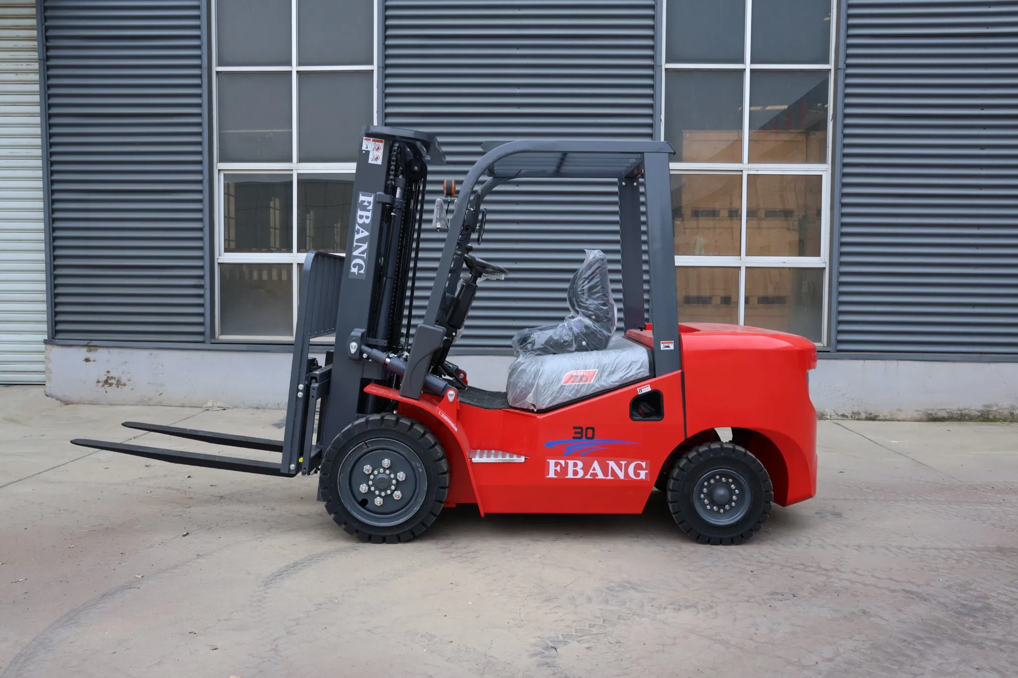 Forklift 3 Ton Diesel EPA Engine 3 Ton Forklift Warehouse Cheap Forklifts with Attachments