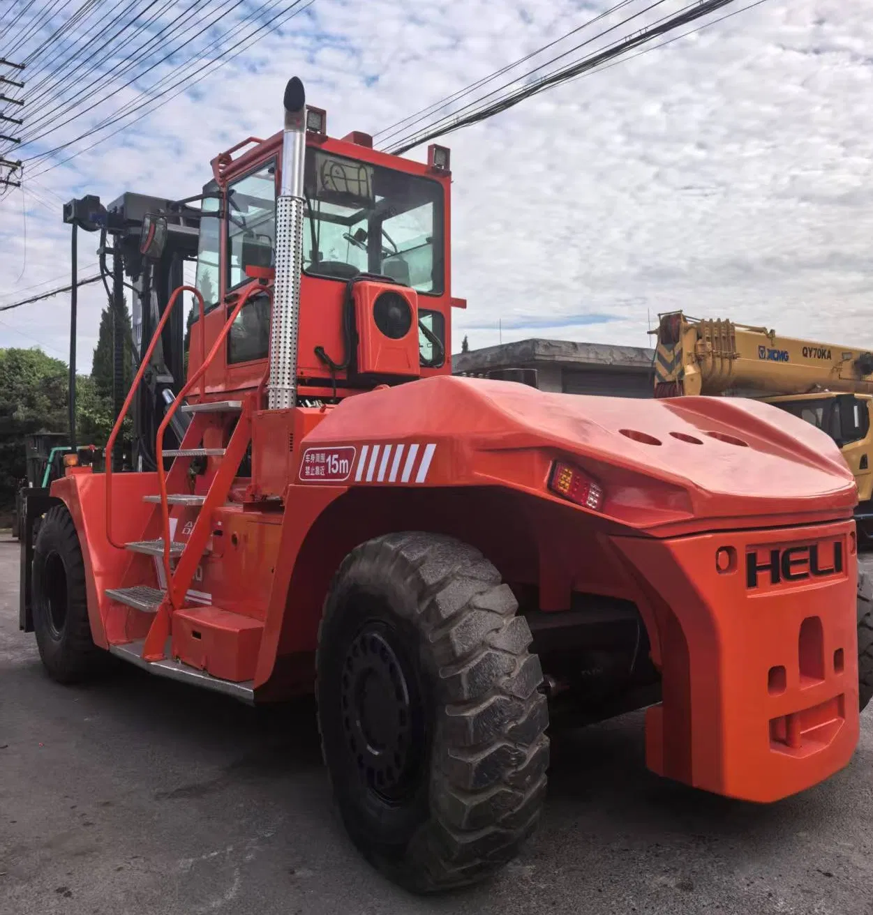 10/12/15/16/18/20/25/28/30/32/35/40/42/45 Ton Used Fork Lift Truck Heli/Hangcha/Tcm/Komatsu/Toyota Forklift Tractor Stacker