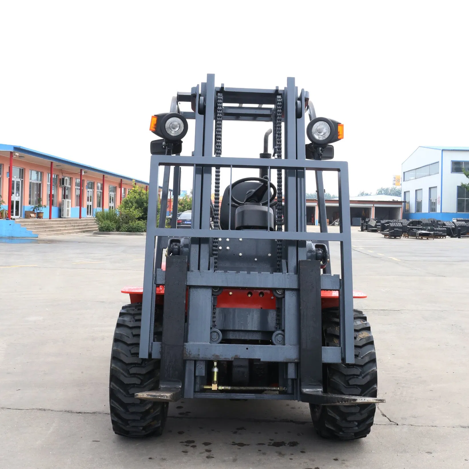 Rough Terrain Diesel Forklift Truck 3.0 Ton with Cummins Engine 3.0 T