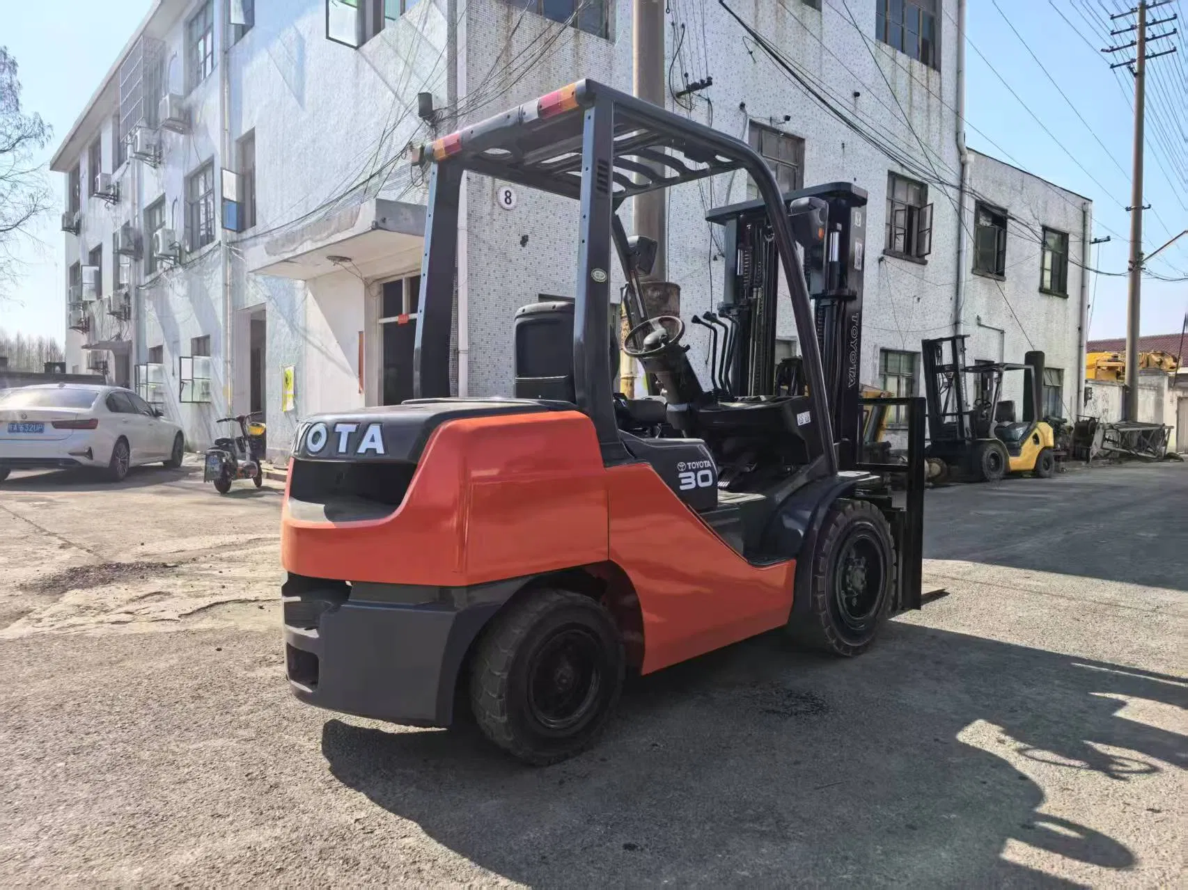 Used Diesel/Gasoline/Electric 2.5/3/4/5/7/10/15/16/25/30-Ton 8f Toyota/Heli/Hangcha/Tcm/Komatsu 3-Ton Forklift Truck Triple Master Stacker Tractor Pallet Truck