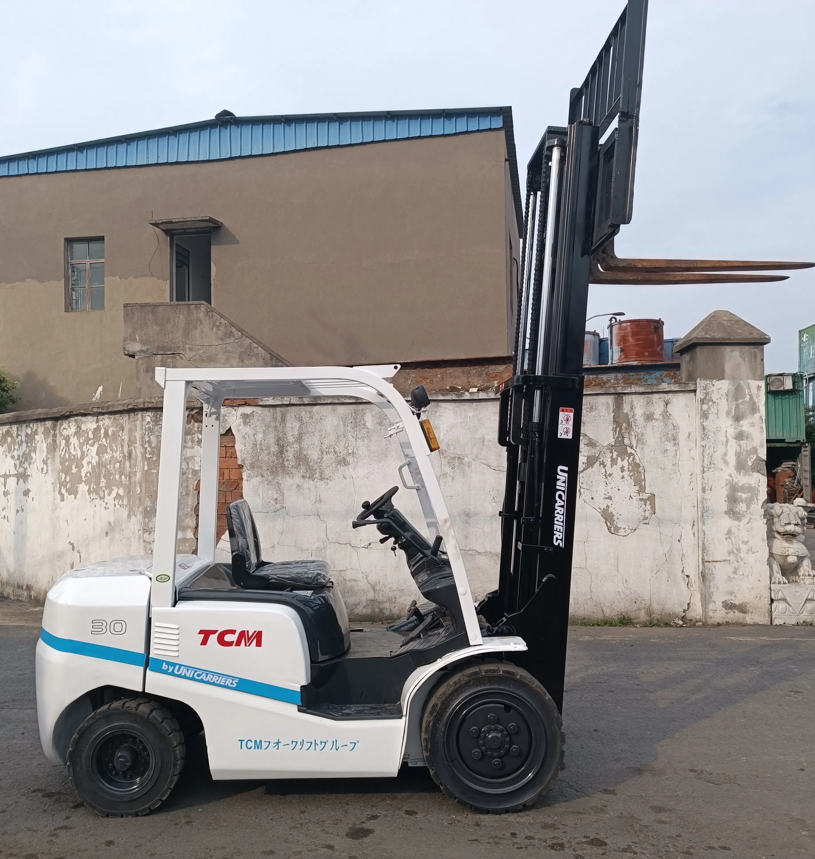 Electric/Diesel/LPG 2.5/3/4/5/7/10/15/16/25/30-Ton Heli/Hangcha/Tcm/Komatsu/Toyota/Mitsubishi Used Forklift Truck