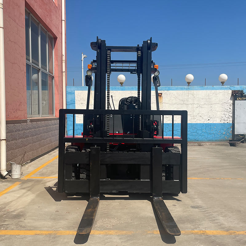 Heavy Duty Applications 7ton Diesel Truck Forklift with Dual Front Tires