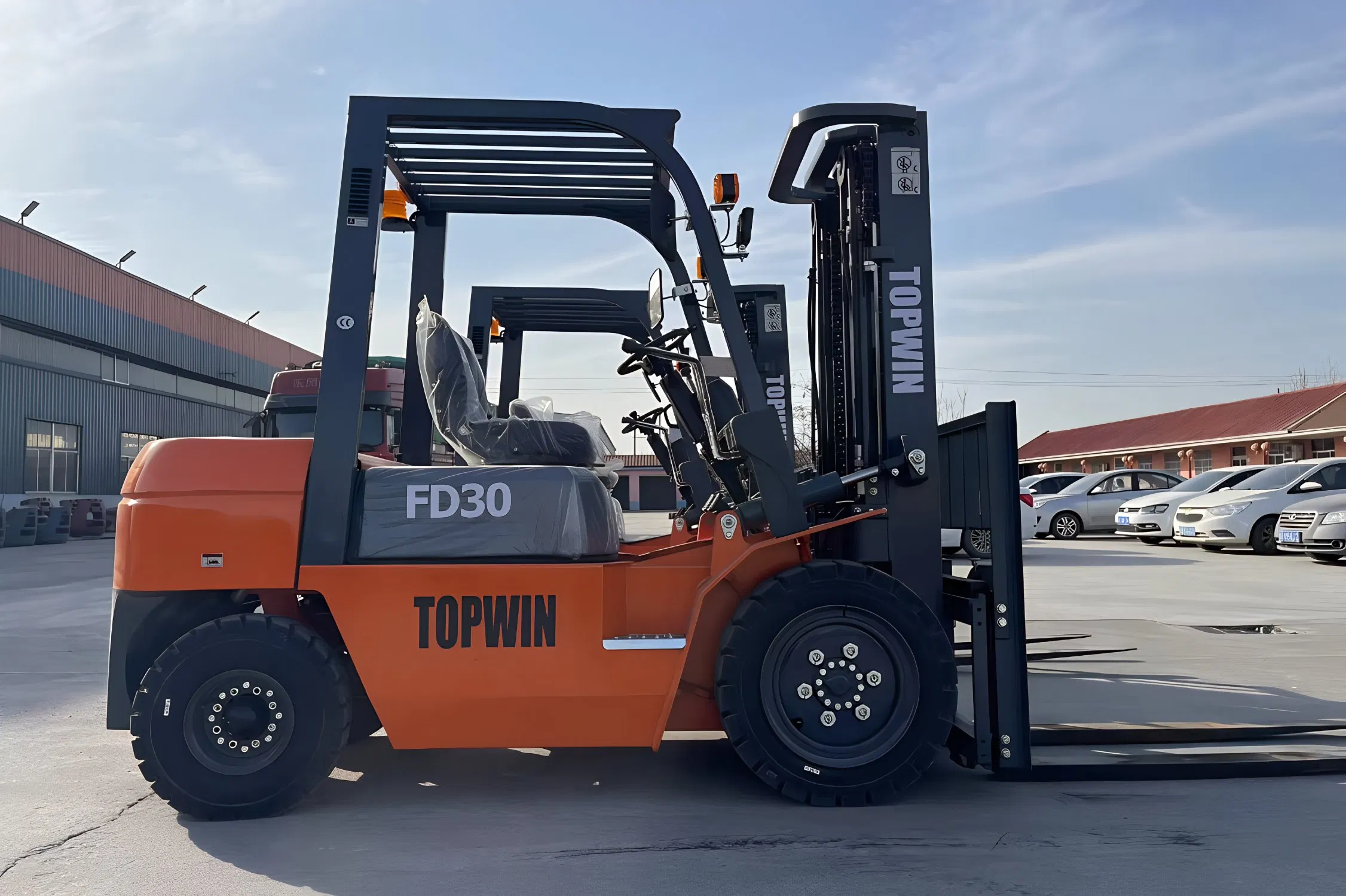 2/2.5/3/3.5/4/4.5/5 Ton Triple Mast Lift 4.5m Hydraulic Diesel Forklift Truck with Paper Clamp