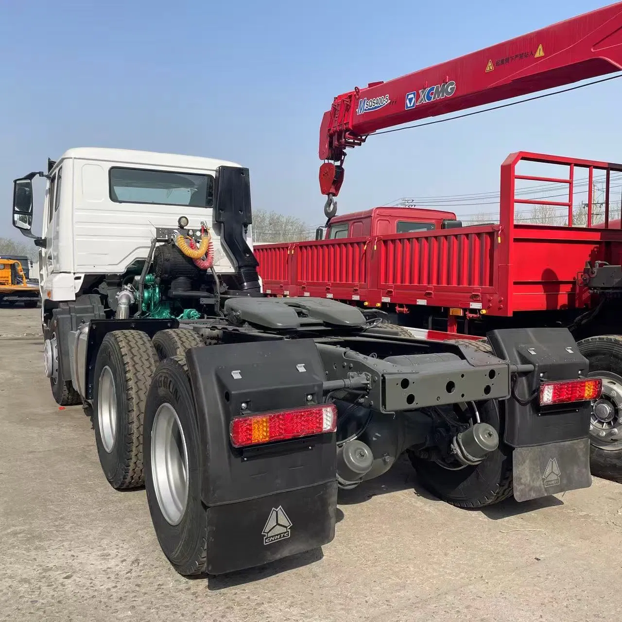 Sinotruk HOWO 6X4 Heavy Duty Tow Tractor with 400HP Manuel Transmission Cheap Price Second Hand 400HP Truck Trailer for Sale