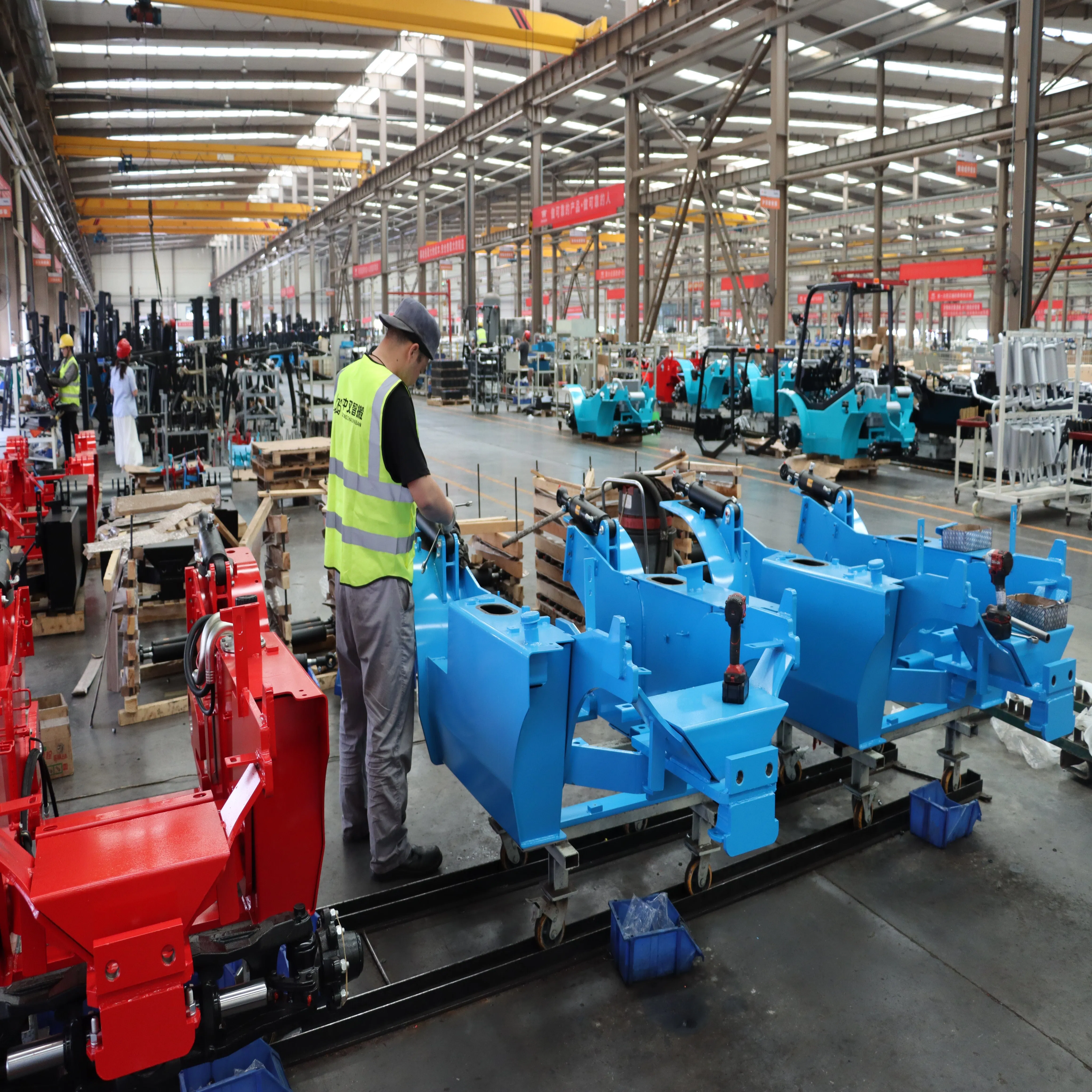 Adjustable Fork Diesel Electric Lithium Battery Forklift Truck with Fingertip Control