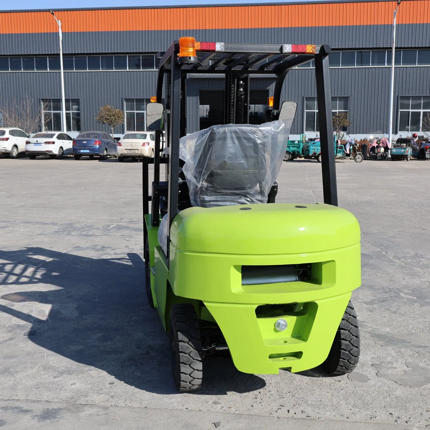 China Manufacturer 3 Ton 3.5 Ton 3000kg 3500kg Warehouse Diesel Forklift Heavy Duty Robust Design for Industrial Applications