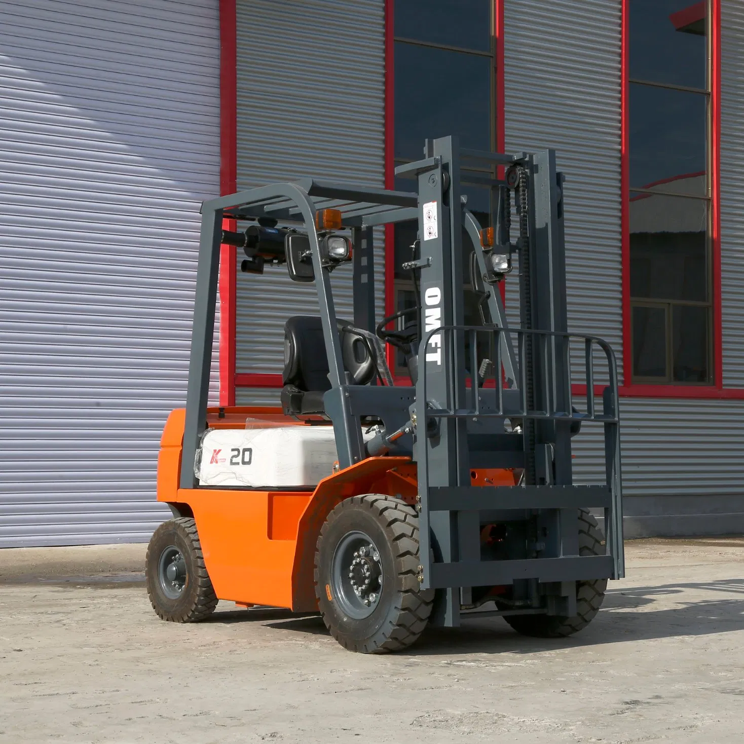 China 2.5ton Gasoline Lp Gas Dual Fuel Forklift Truck with Side Shift Solid Tyre Toyota Technical Petrol LPG Forklift