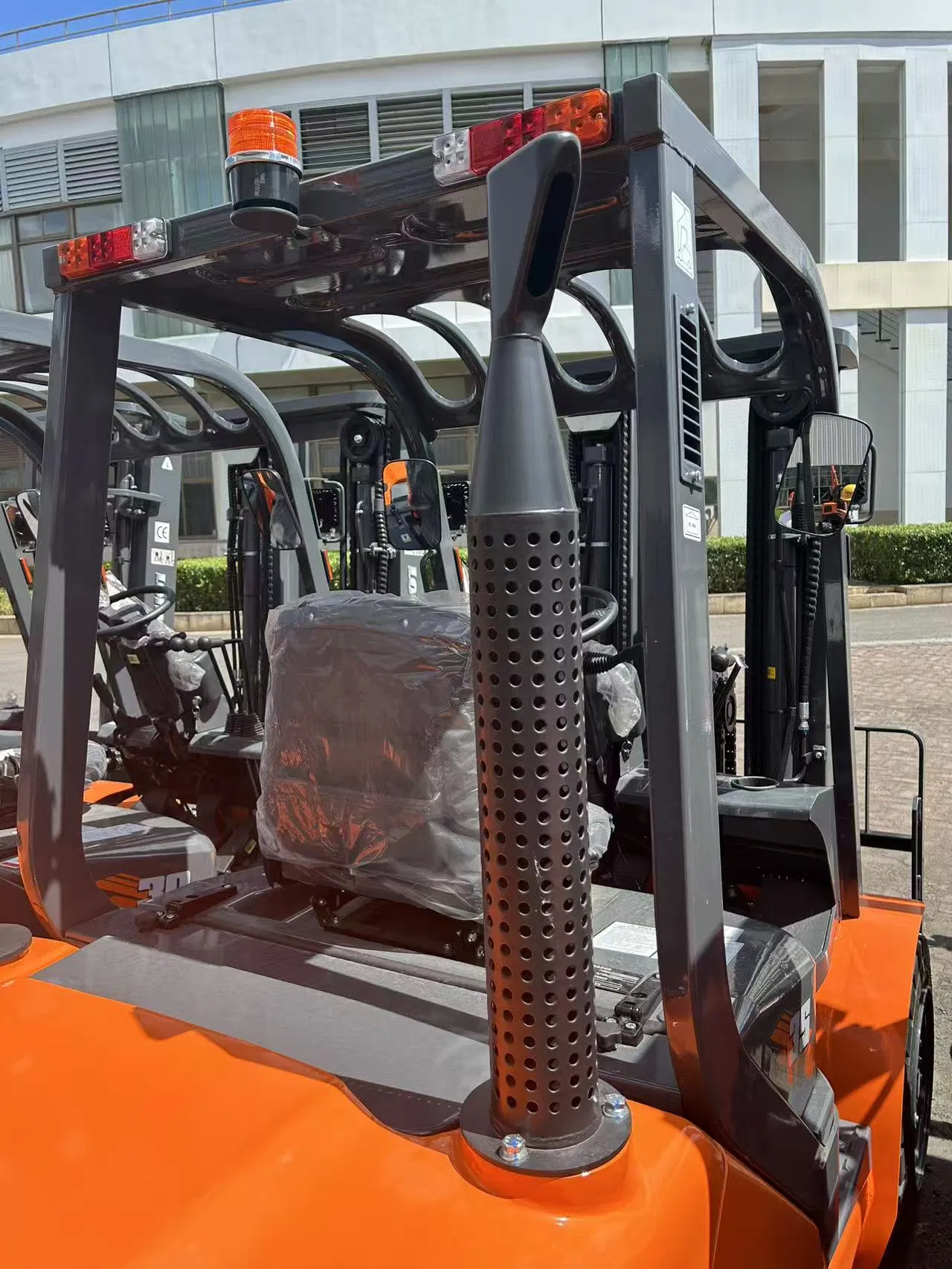 Engine-Selectable Heavy-Duty Industrial Diesel Forklift for Factory Workshops