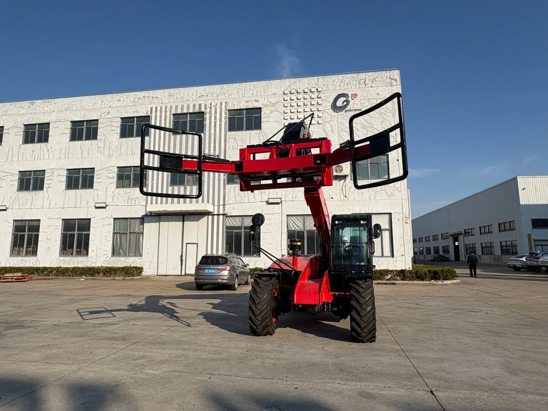 Chinese Brand 3.5t Telescopic Forklift: Cummins Power &amp; Bale Clamp for Agricultural Material Handling. for Sale