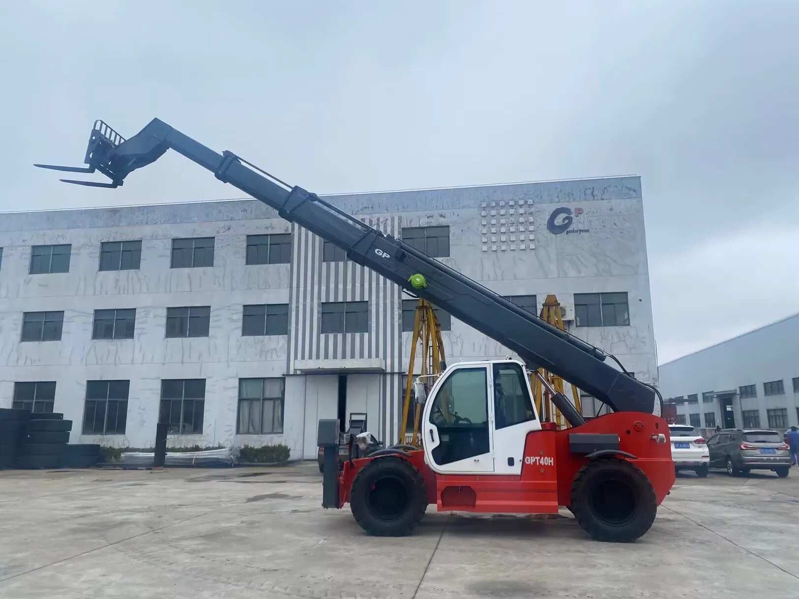 15m 17m 20m Telescopic Boom Forklift 2.5 Ton 3.5 Ton Telescopic Articulated Telehandler with Rotating Cabin