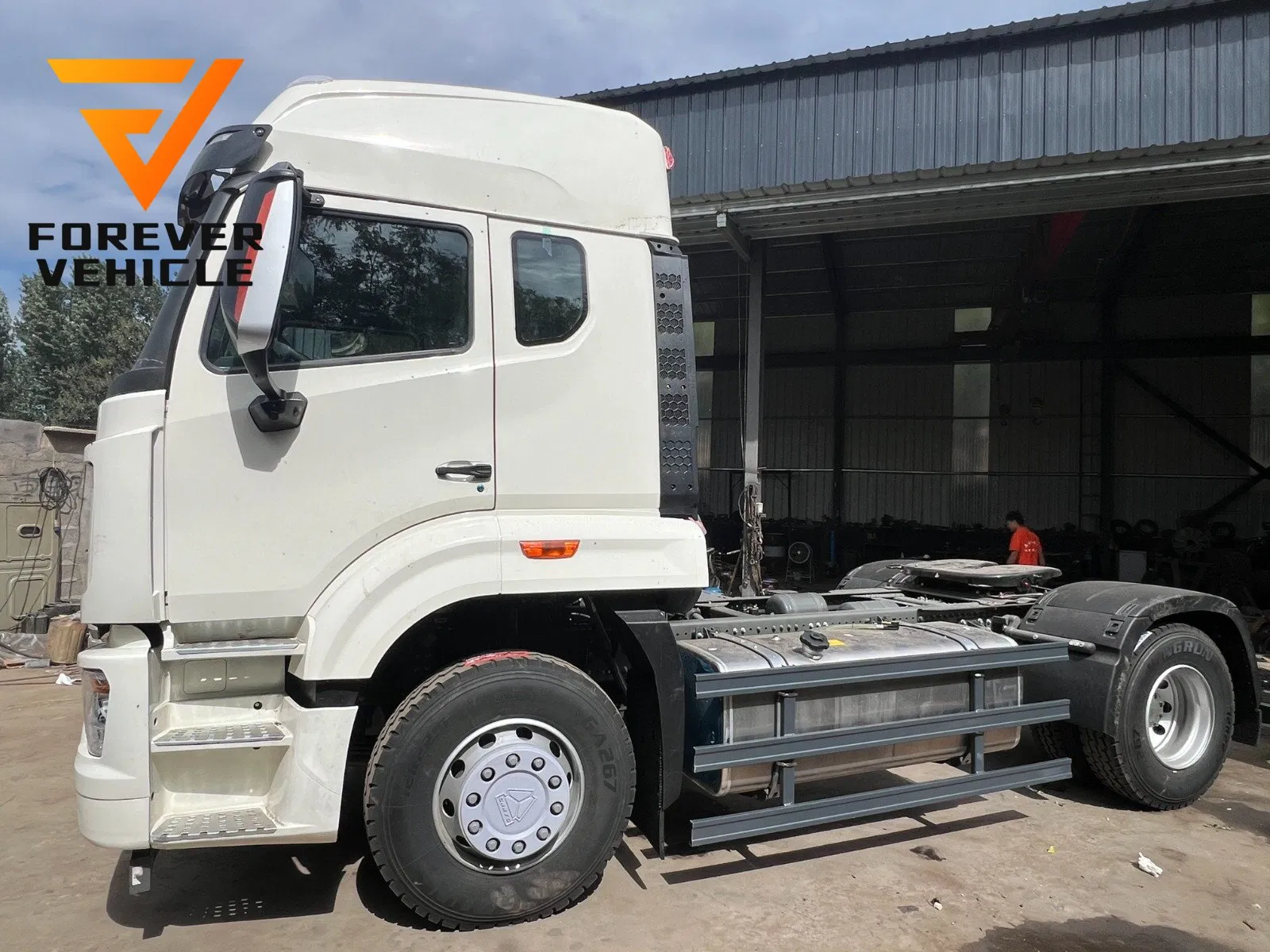 2025 Sinotruk HOWO Nx 4*2 LHD Trailer Truck Head Used and New Hohan 371 380 Prime Mover Tow Tractor Truck