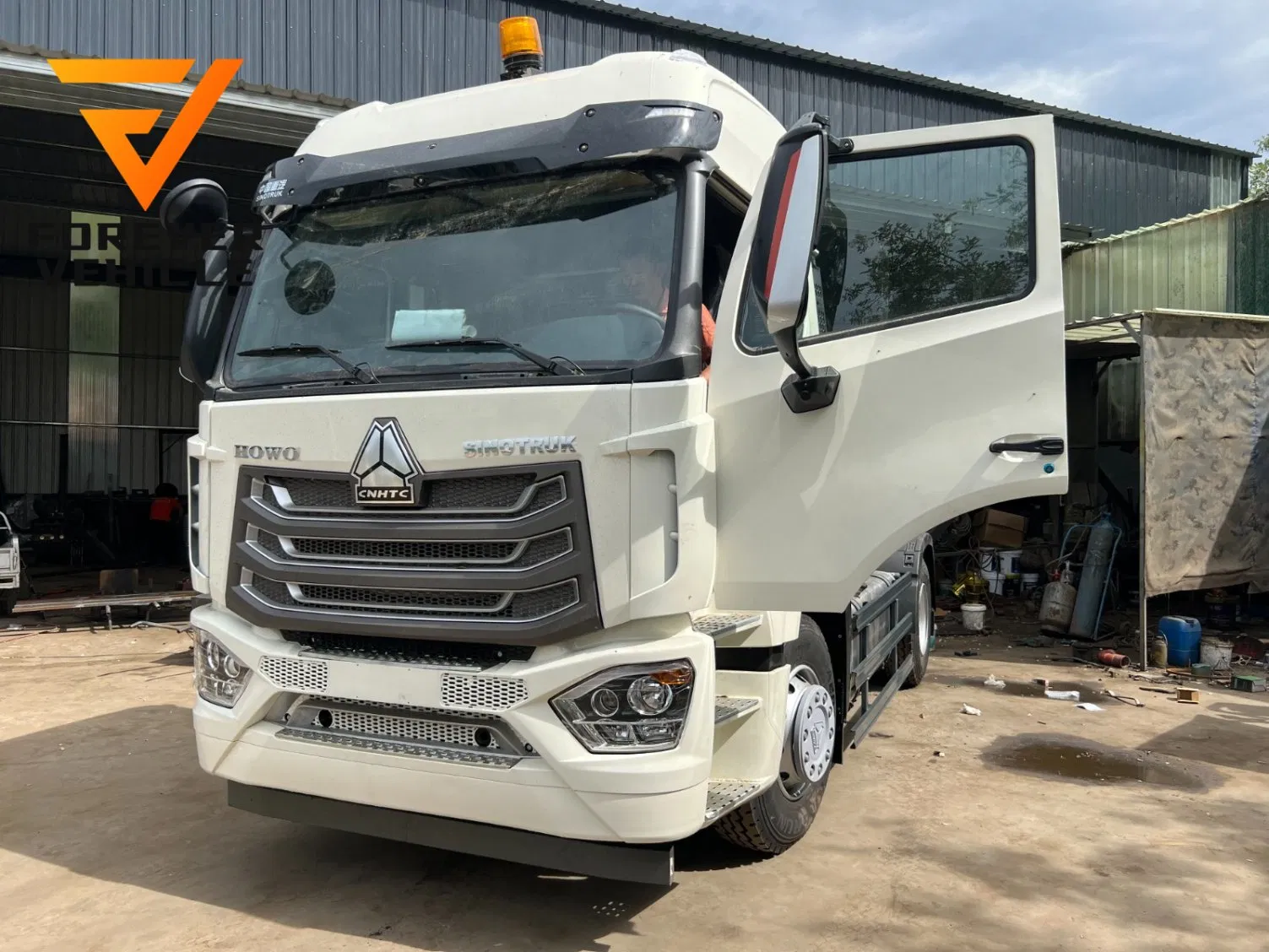 2025 Sinotruk HOWO Nx 4*2 LHD Trailer Truck Head Used and New Hohan 371 380 Prime Mover Tow Tractor Truck