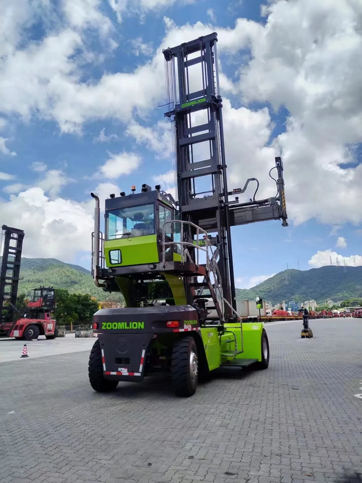 Zoomlion 9 Ton Empty Container Handler Zch90K7