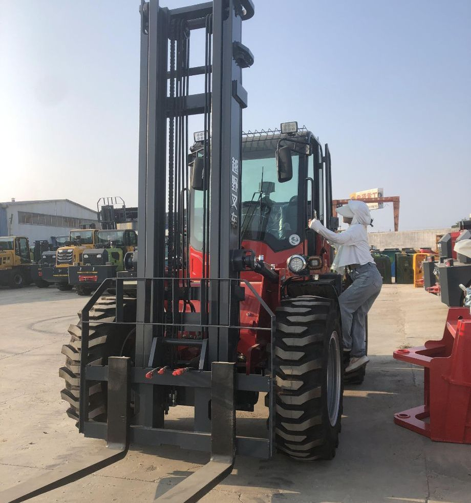 Wholesale 4WD 3/3.5/5t off Road Forklift All Rough Terrain Fork Lift Truck