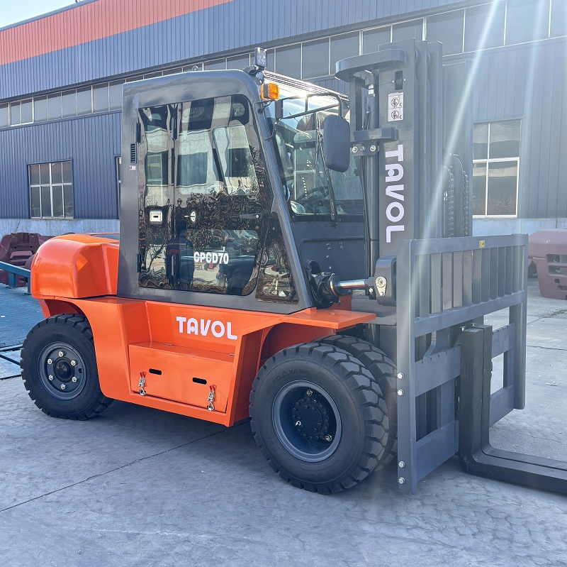 China Supplier of 5 Ton 6 Ton 7 Ton 8 Ton Diesel Engine Forklift with Famous Engine Heavy Duty Warehouse &amp; Construction Use