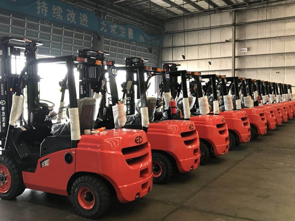 Competitive Diesel/Gasoline/LPG Forklift Truck