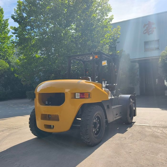 Maiyun Factory 10 Ton Heavy Duty Diesel Forklift Truck Pallet Jack Fork Lift Parts with Attachment