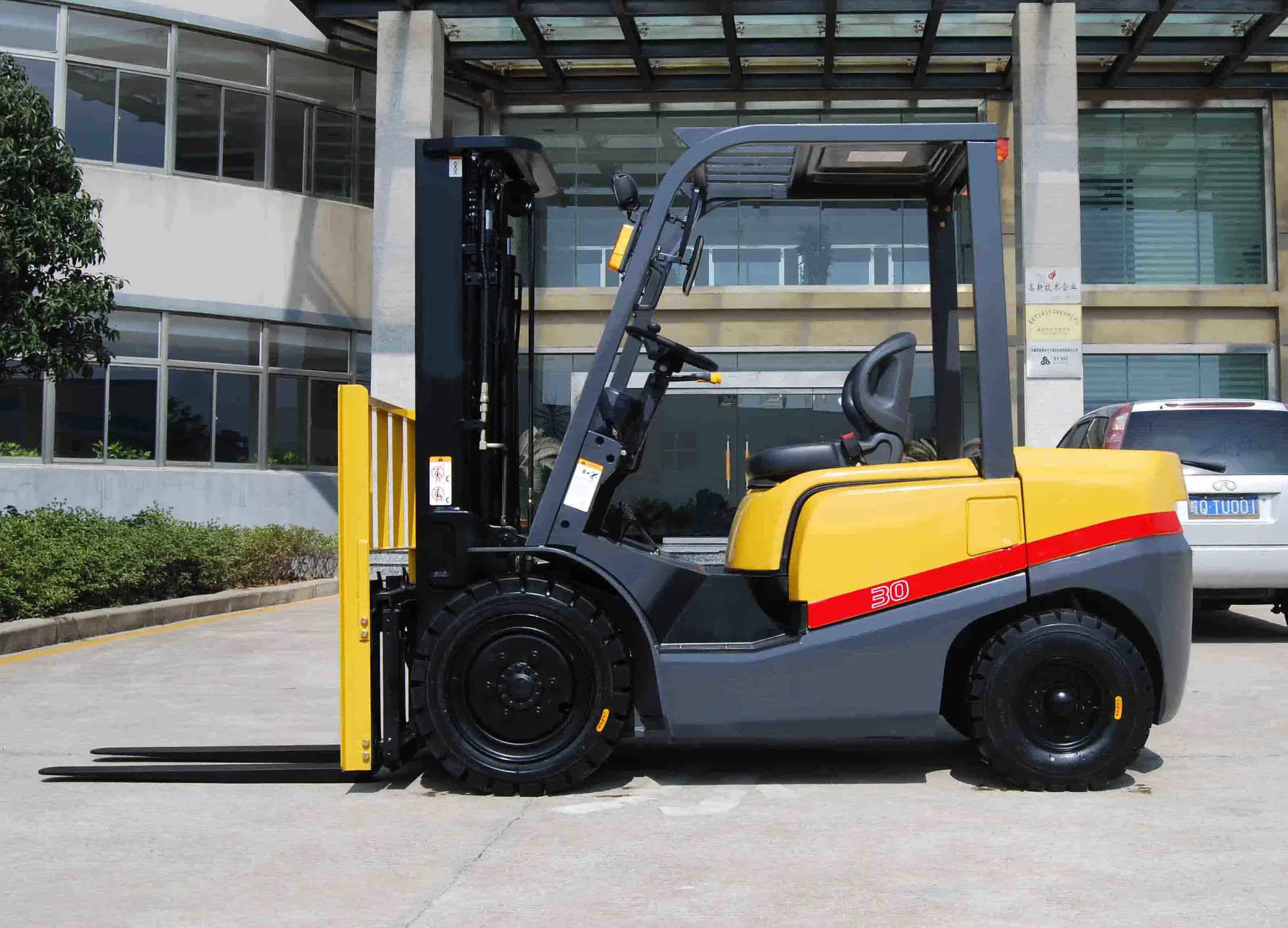 Factory Price Diesel Forklift Chinese Supplier Wholesale 2-5ton Forklift Price High Efficiency New Portable Warehouse Forklift