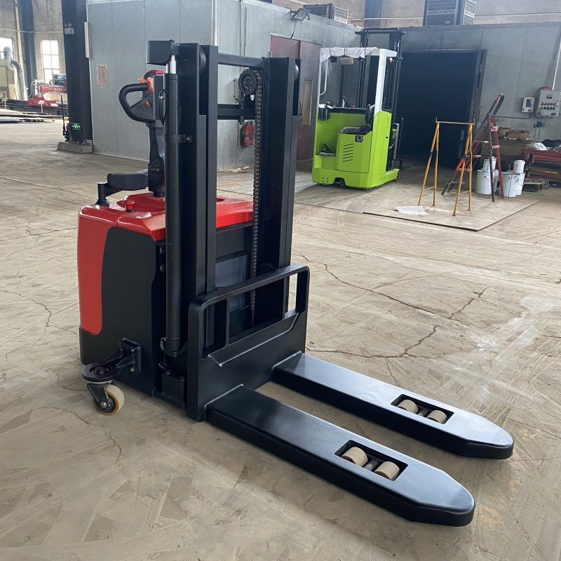 CE Electric Pallet Stacker 1.5 Ton 2ton Stand on Forklift