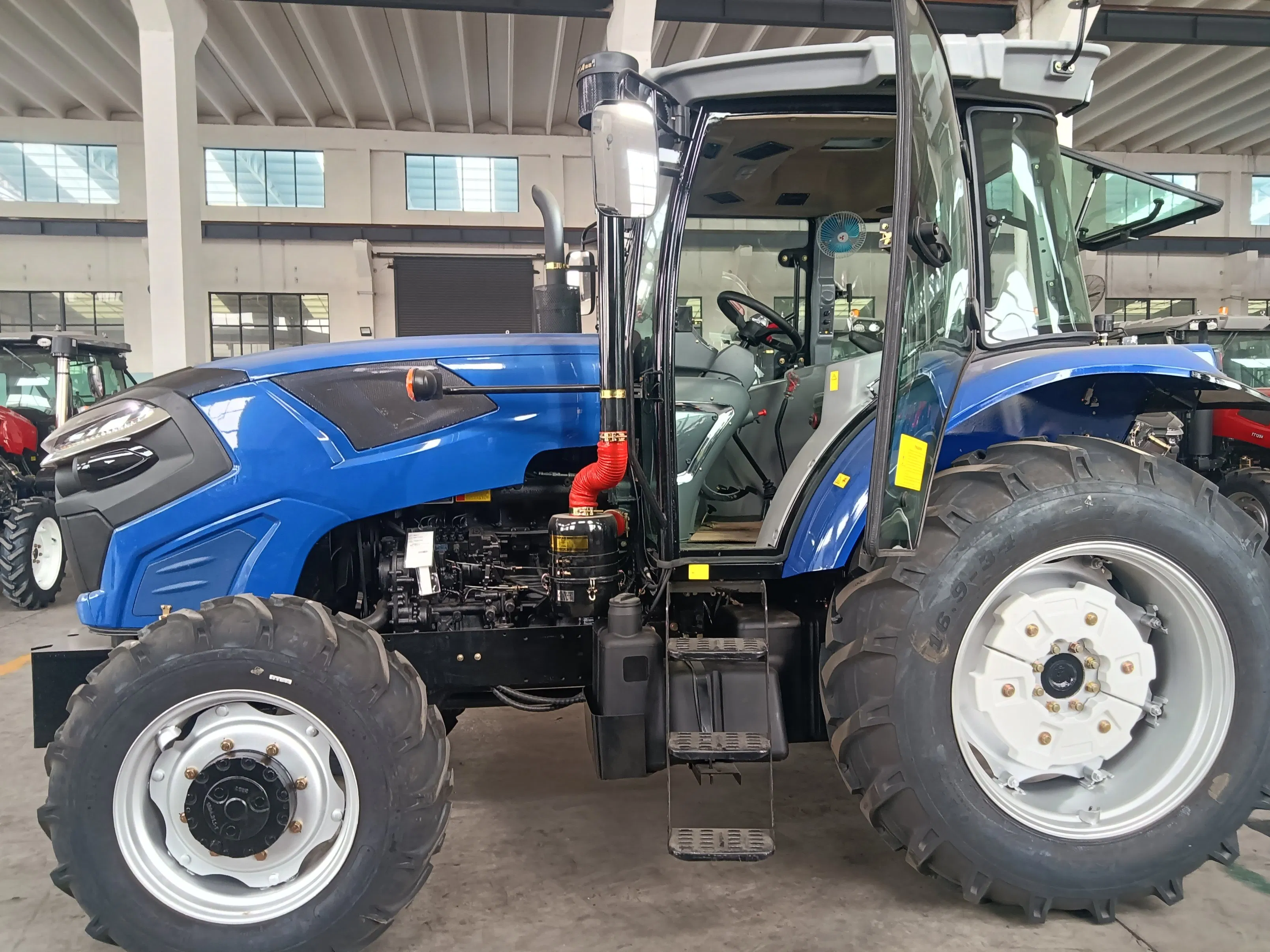 Heavy Duty Big Horsepower Size Agriculture 4X4 4WD Wheel Drive 160 180 200 300 HP Large Electric Mover Tow Tractor Farm Tractors