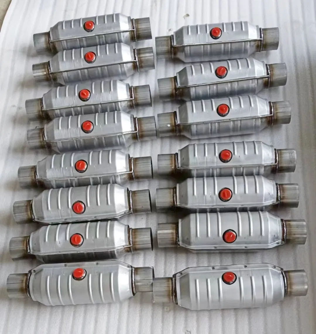 Wholesale Catalytic Converter 2 Inch 2.5 Inch Inlet/Outlet OBD/Euro2/3/4/5/6 Exhaust System Catalytic Three Way Catalyst Car Universal Catalytic Converter