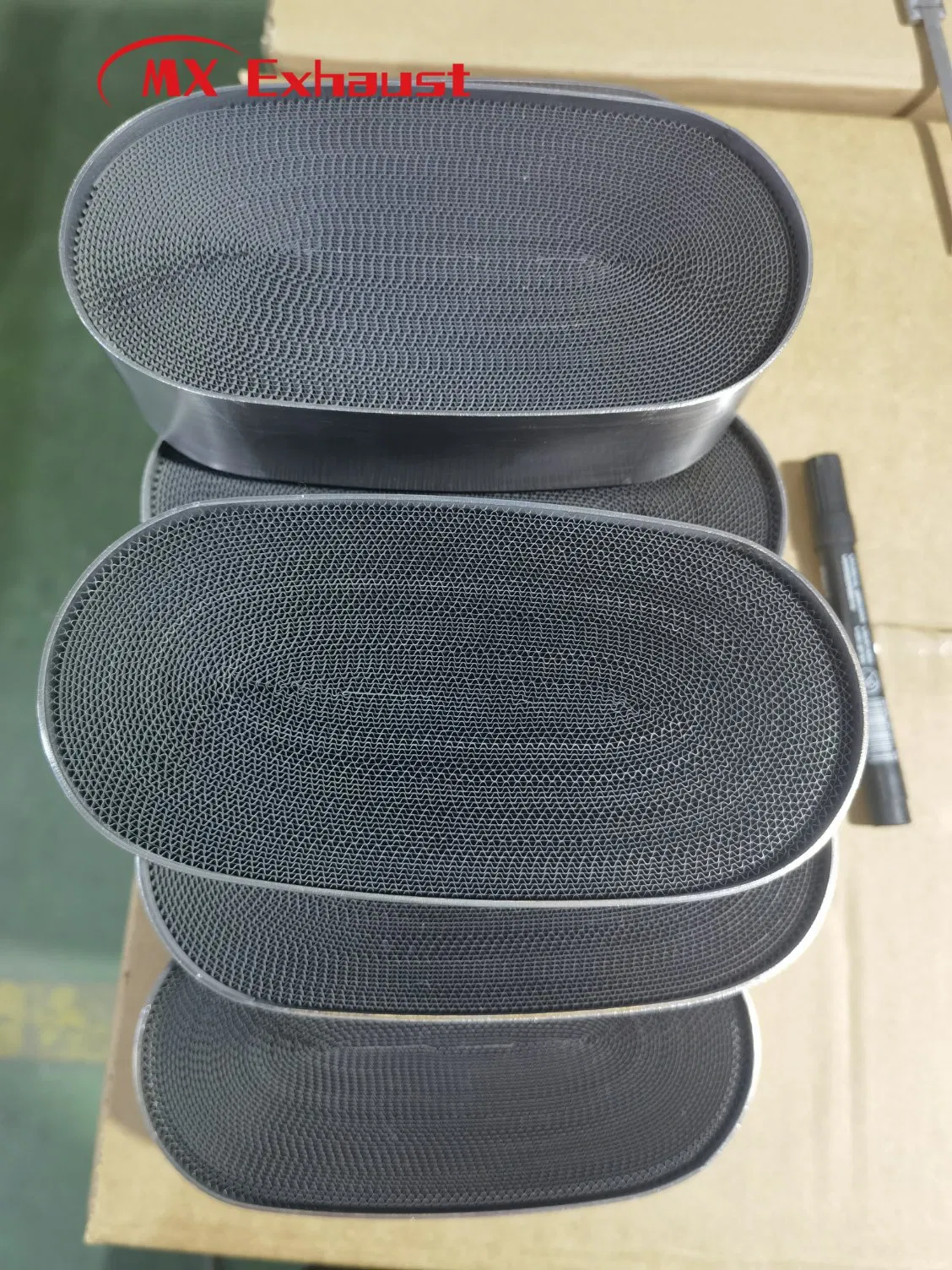 Automotive High Flow Metal Oval/Round Catalytic Converter Metallic Substrate Euro0 Euro5