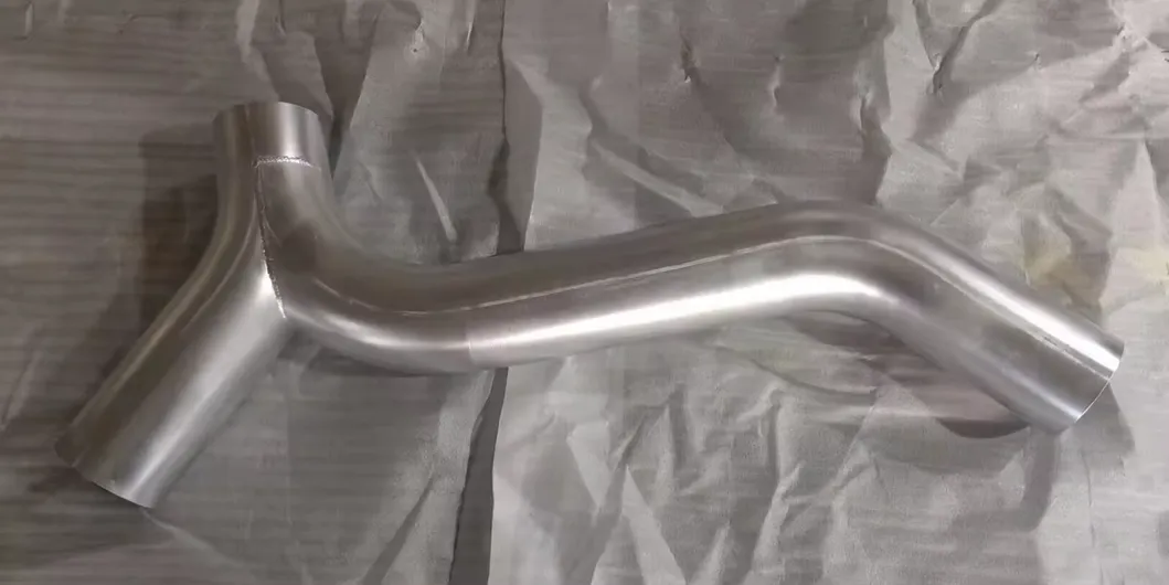 Exhaust Y-Pipe View 5