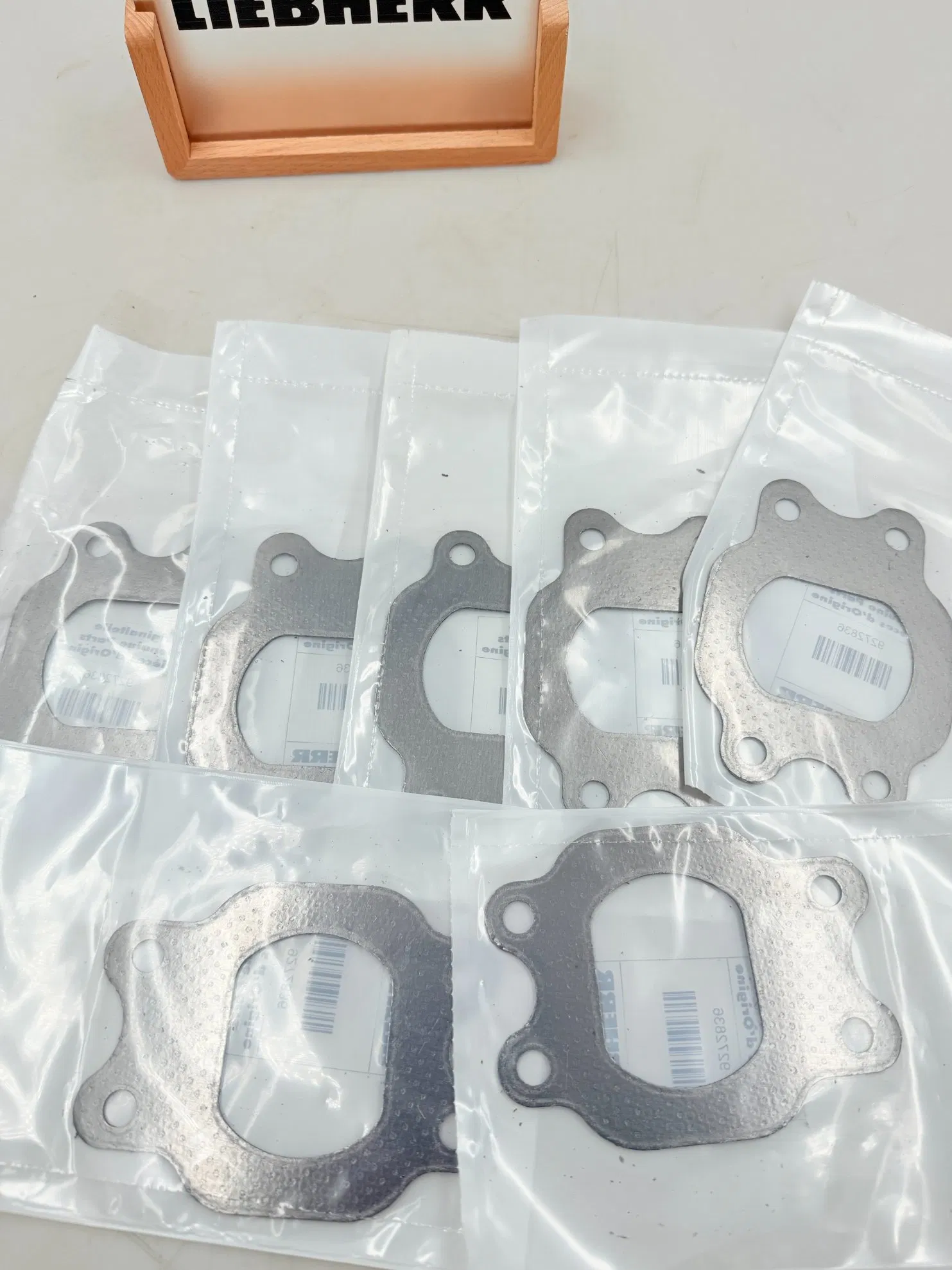 Lie-bherr Seal Exhaust Manifold Gasket 9272836 for Lie-bherr Engine