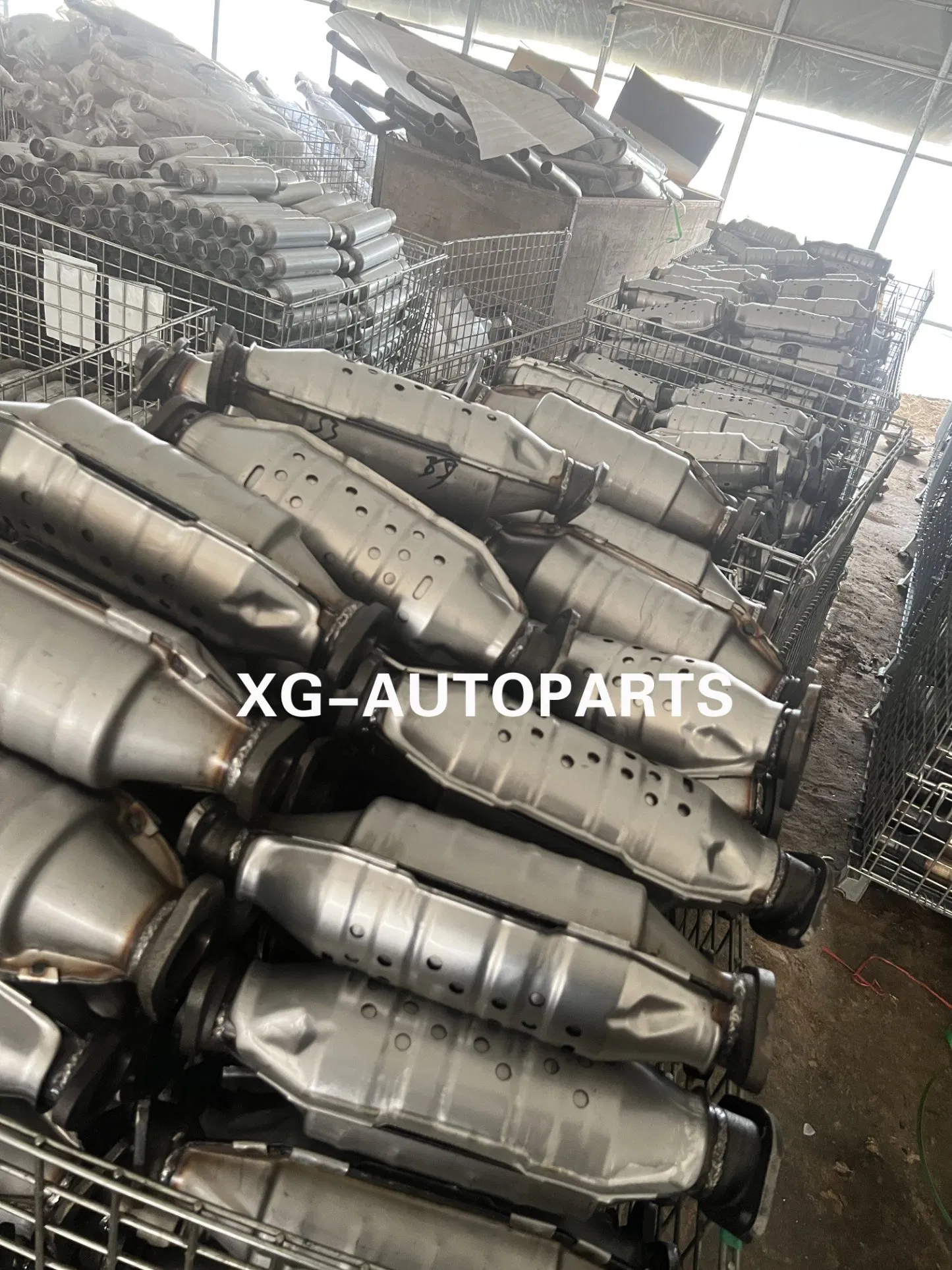 for L Exus Lx470 and Lx570 Direct Fit Catalytic Converter with Manifold