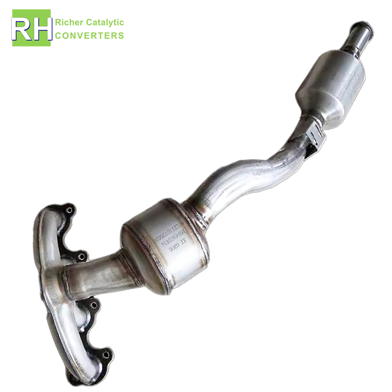 Auto Accessory High Quality Exhaust Manifold Direct Fit Catalytic Converter for Mercedes Benz B200 W245