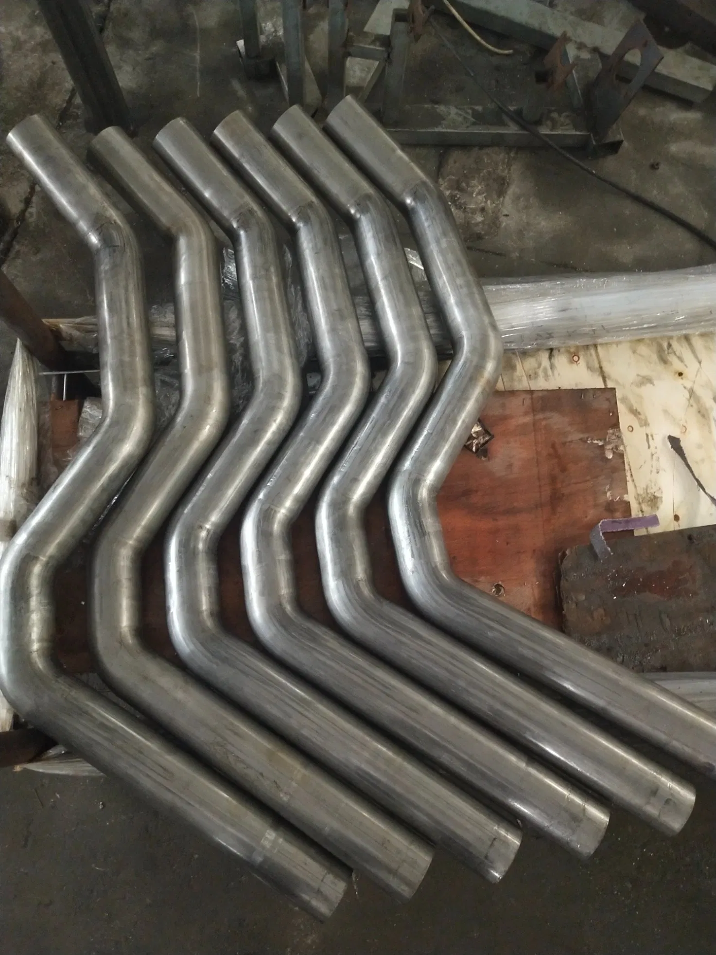 Titanium Exhaust Pipe Mandrel 76.2mm Diameter U-J Exhaust Bent Tubing