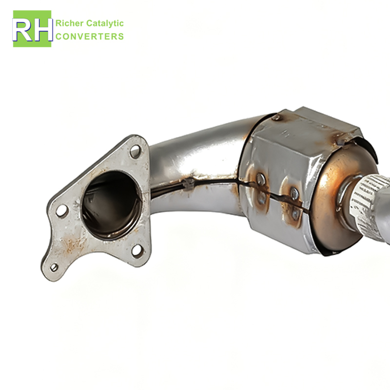 Car Exhaust Automotive Direct Fit Catalytic Converter for 2011-2017 Juke 1.6L L4