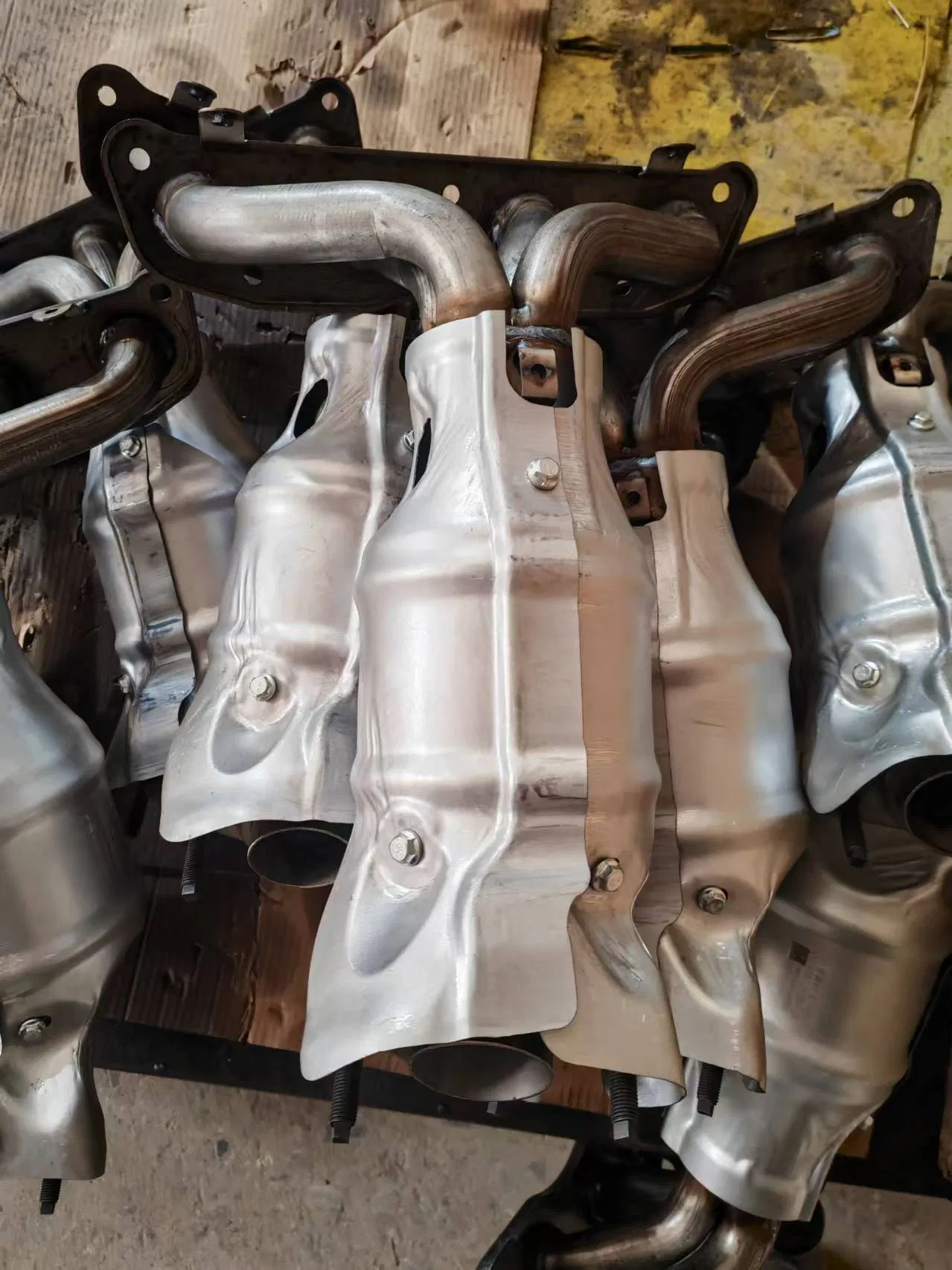 Direct-Fit Catalytic Converter: Easy Installation and High Efficiency