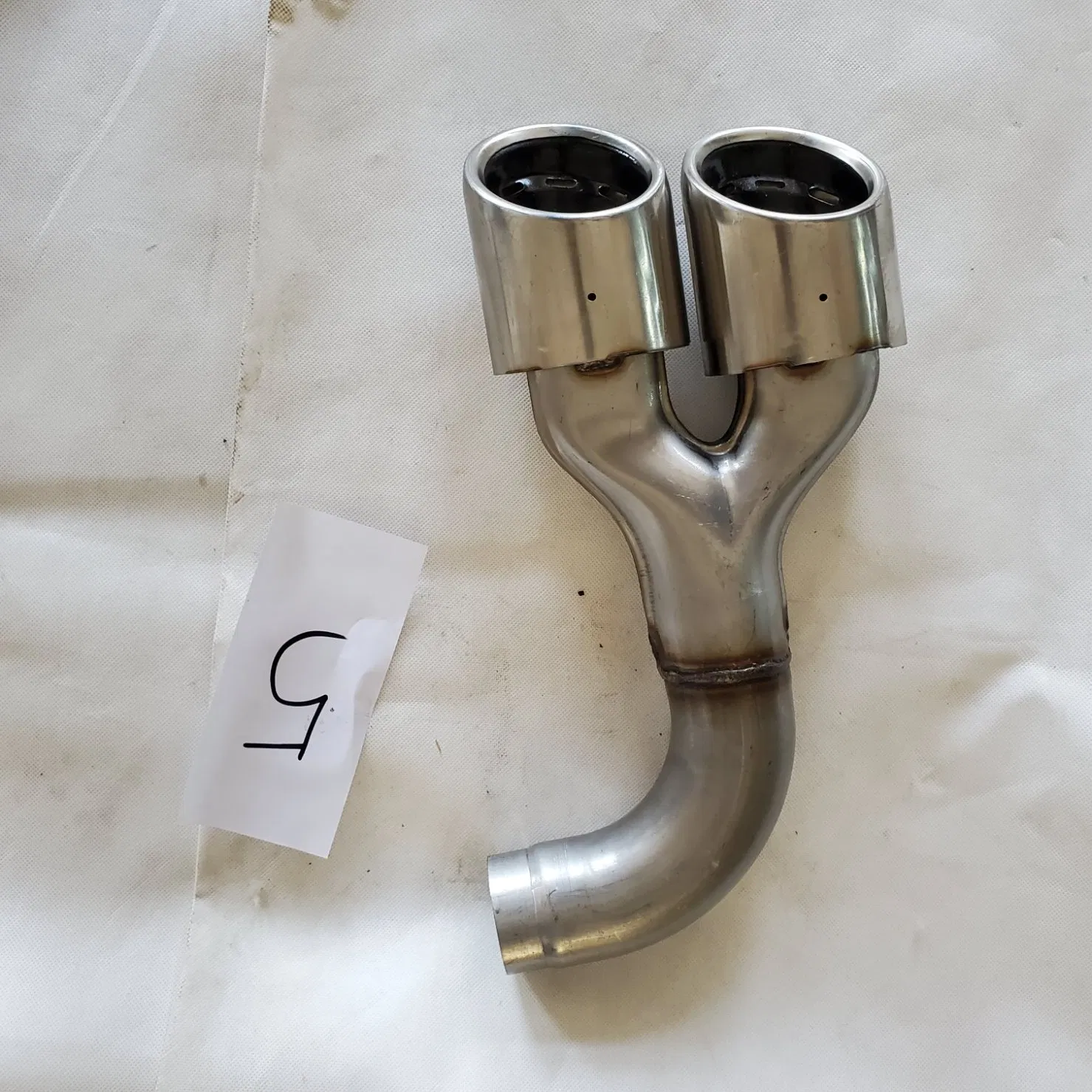 Auto Car Parts Universal Stainless Steel Dual Exhaust Pipe Muffler Quad Exhaust Tips for Hyundai Tucson 2015