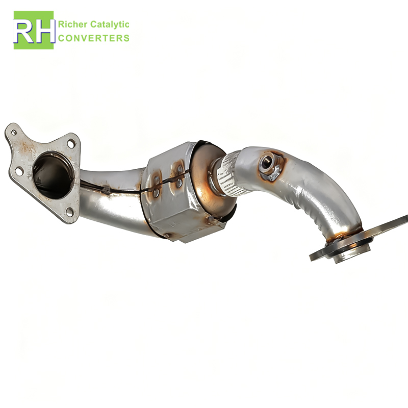 Car Exhaust Automotive Direct Fit Catalytic Converter for 2011-2017 Juke 1.6L L4