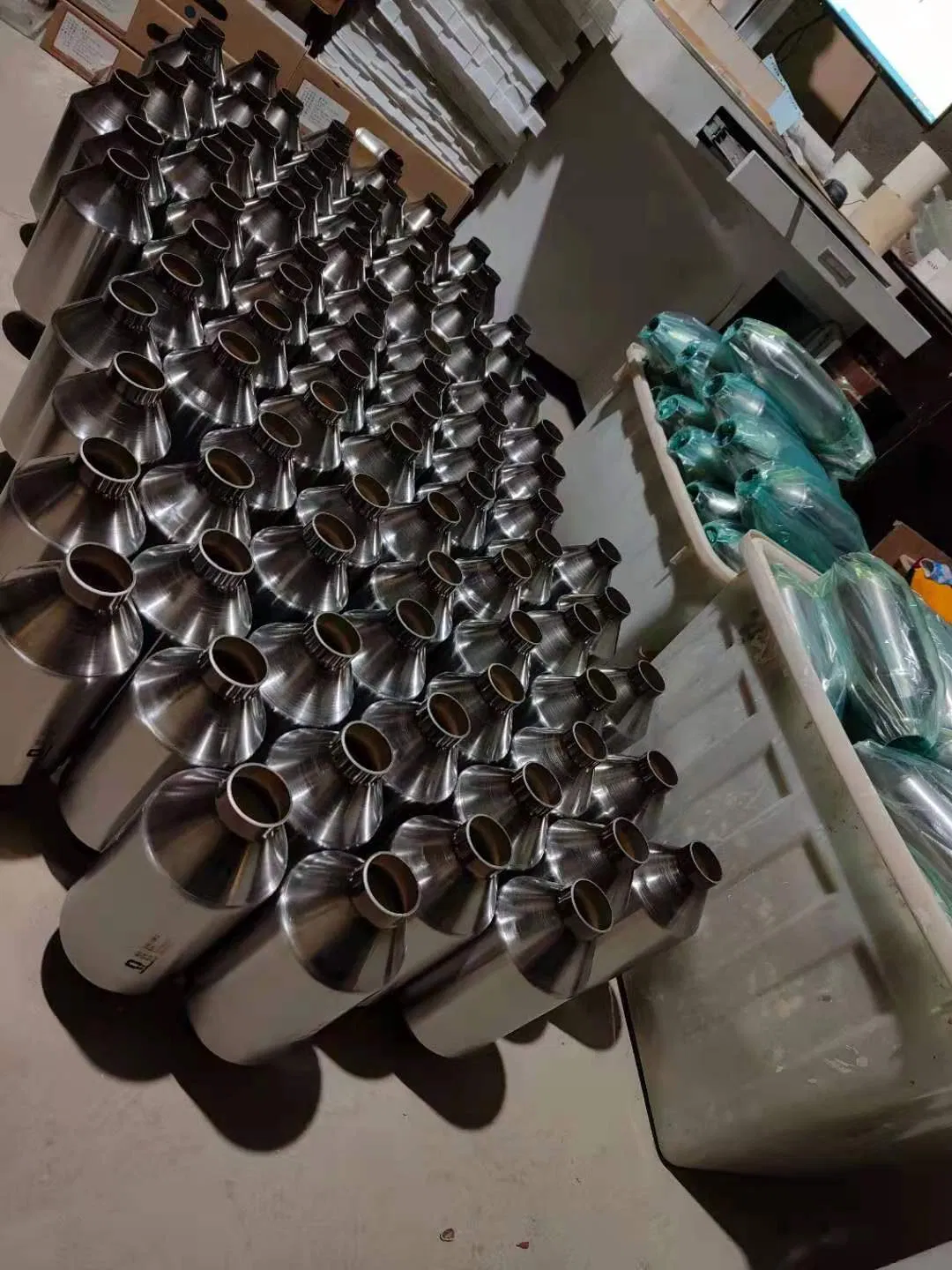 20% Discount Factory Three Way Catalyst Converter Universal Round OBD Euro 4/5 Car Exhaust Wholesale Catalytic Converter