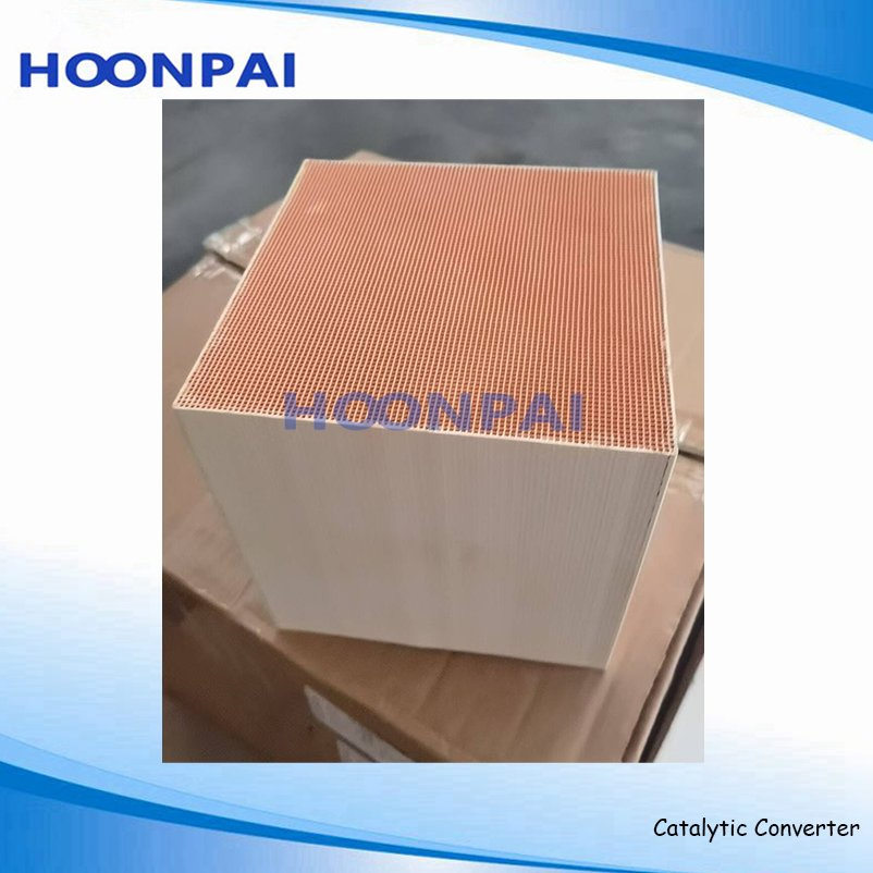 Diesel Engine Ceramic Honeycomb Filter Fe SCR Catalytic Converter for Ceramic Core 1541622, 1928893, 1921877