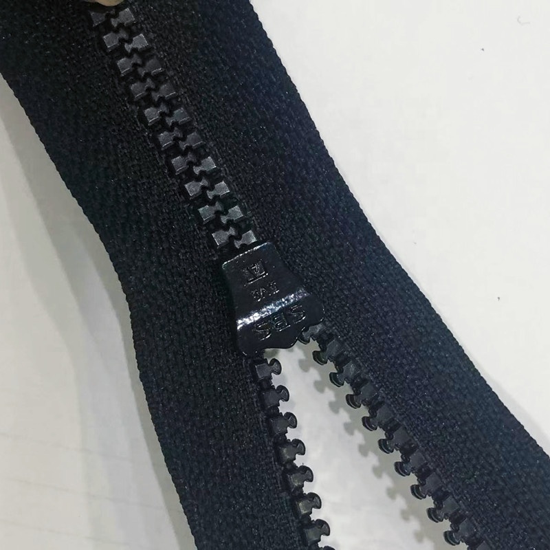 SBS Factory Custom Direct Sales Automatic Lock Zipper High Quality Open Left Latch #5 Resin Black Aluminum Zippers For Clothes