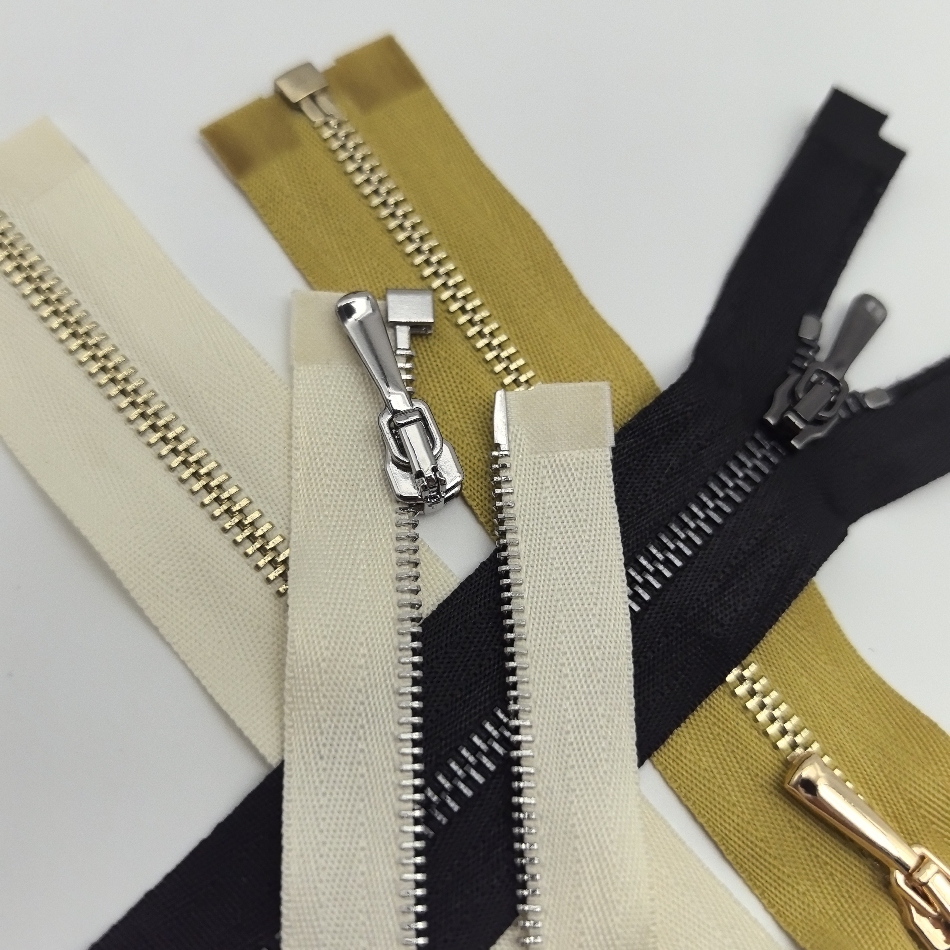 Zipper Detail 3