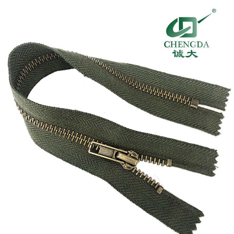 Zipper Detail 3