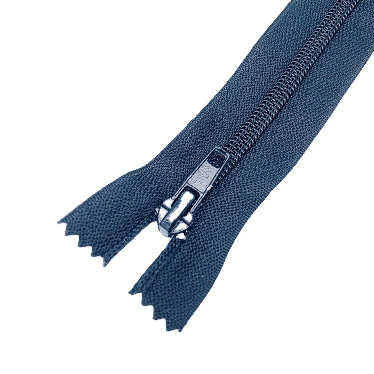 Zipper Detail 4
