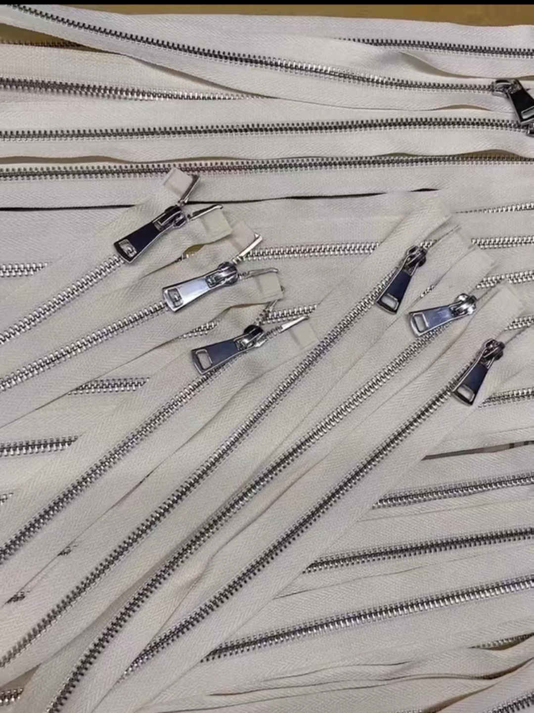Hengda Zipper High Quality Custom Metal Zipper 5# Double Open Metal Zipper for Clothing Bags