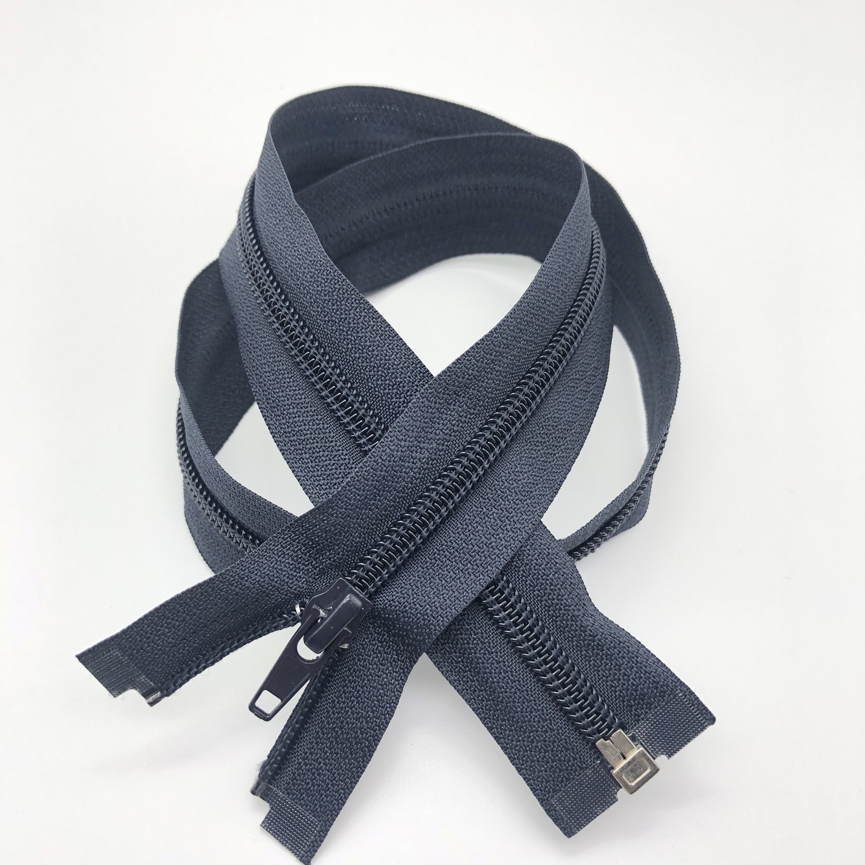 High Quality 5# Nylon OPEN-END ZIPPER Factory Direct Sales Smooth Seamless Zippers With No Sticking Or Jamming