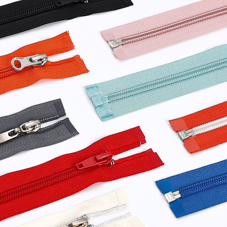 Factory Price 3# 5# Auto Lock Open End Nylon Separating Zipper for Garment
