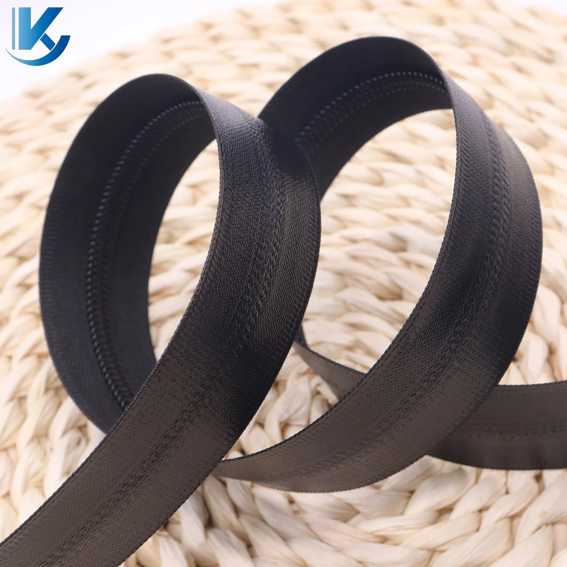 High Quality Nylon TPU Waterproof Zipper with Shiny Tape Reverse Invisible Direct Factory Wholesale