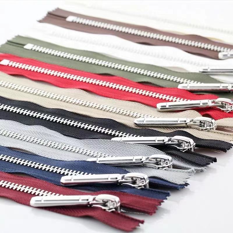 Metal Zipper Detail 7