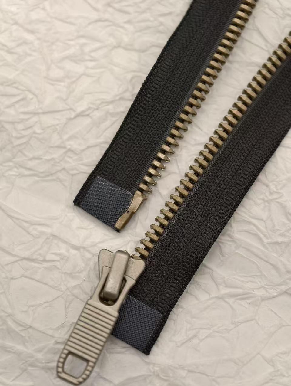 For 3#5#8#10# Metallic-inspired Color Aluminum Open-end Zipper